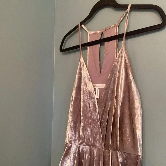 BCBG generation women’s velvet dress - small - racer back - front pockets - Picture 3 of 8